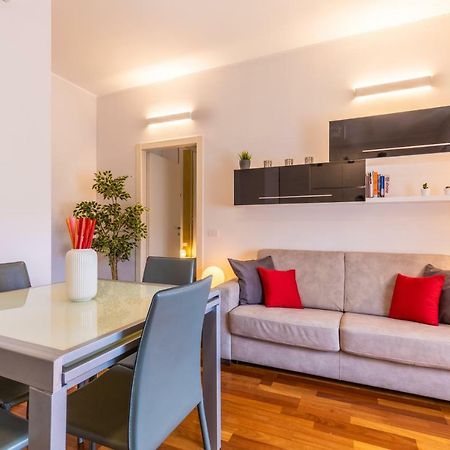 Golden House Milano Apartment Ngoại thất bức ảnh