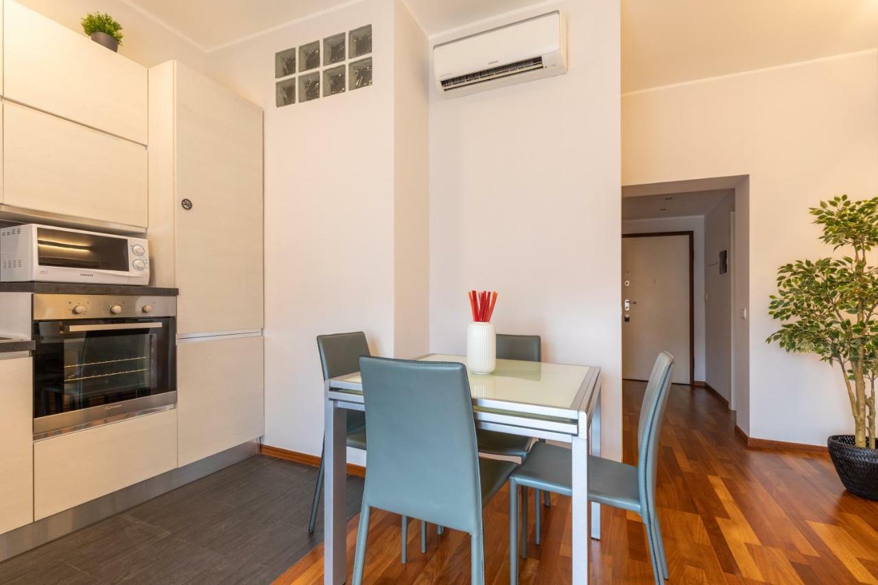 Golden House Milano Apartment Ngoại thất bức ảnh