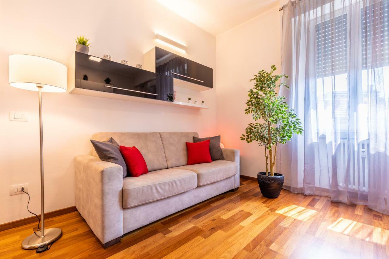 Golden House Milano Apartment Ngoại thất bức ảnh