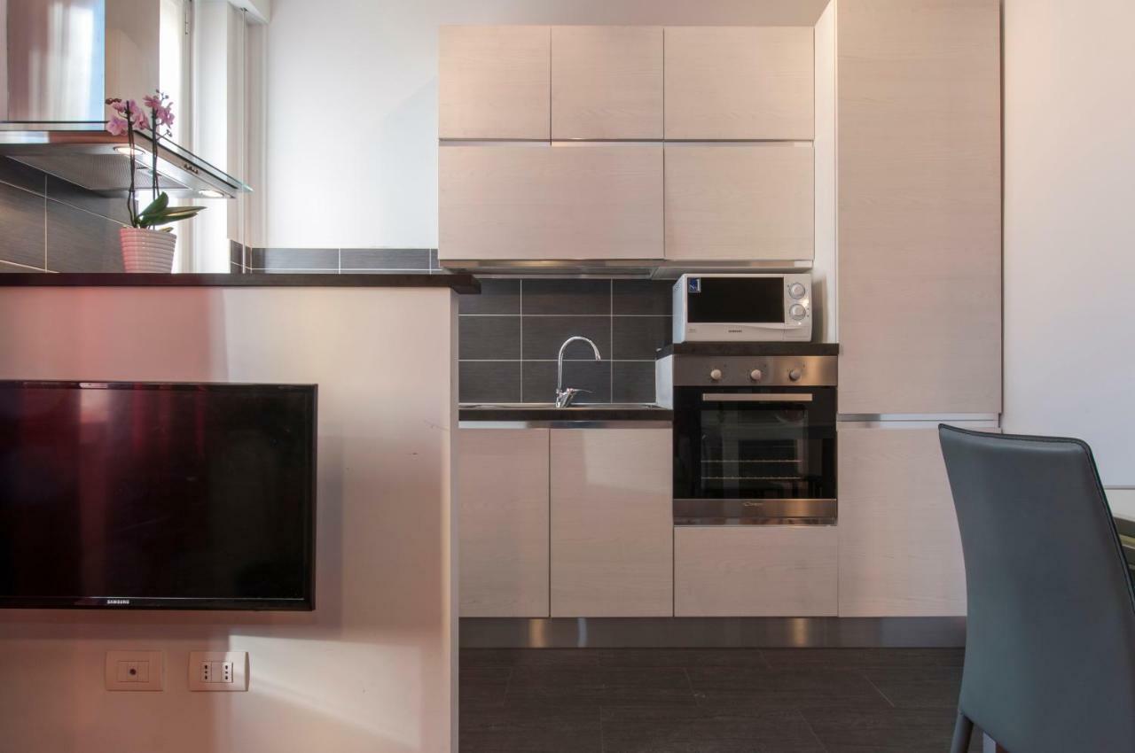 Golden House Milano Apartment Ngoại thất bức ảnh