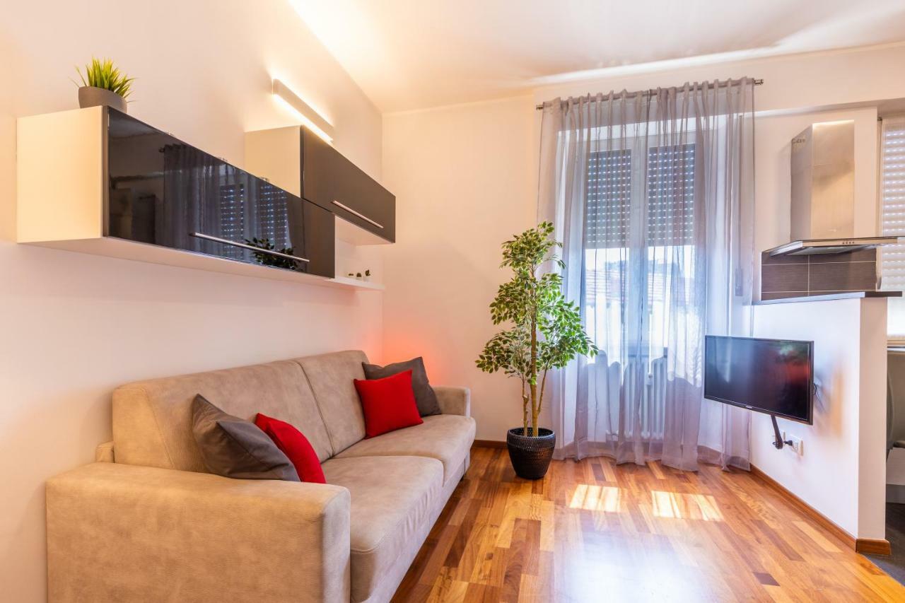 Golden House Milano Apartment Ngoại thất bức ảnh